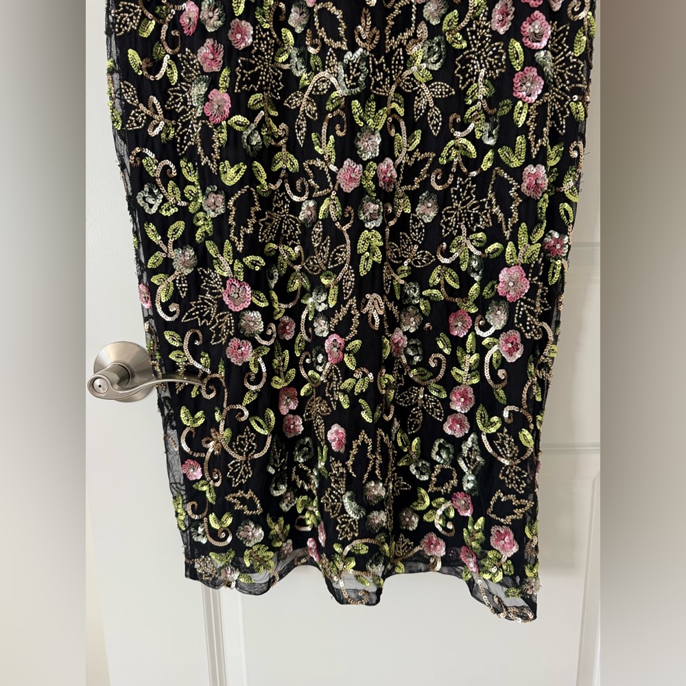 Mac Duggal Black Floral Embellished Flutter Cap Sleeve Dress - Picture 7 of 10